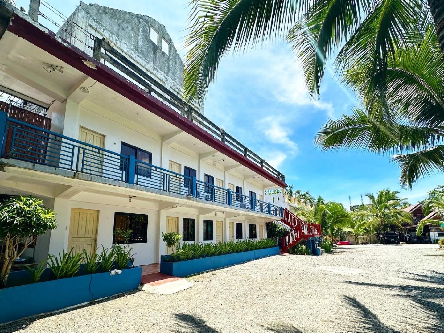 Lotus Sun&Waves Beach Resort Baler Exterior foto